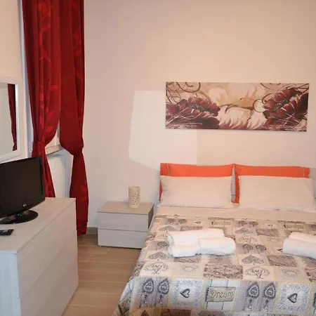 Casetta San Lazzaro بيت للعطل *